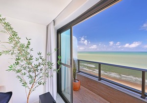 SEASIDE WITH BALCONY AMAZING VIEW 20th FLOOR