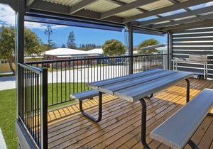 Seaview Beach House Complex