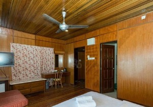 Seaview Chalet #3 Beachfront Cenang Beach