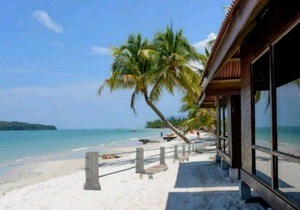 Seaview Chalet #5 Beachfront Cenang Beach Langkawi