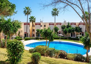 Seaview flat with pool in Mijas Costa Ref 17
