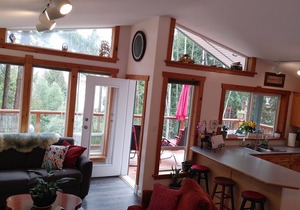 SeaView Getaway Vacation Home Rental-minutes from the beach.