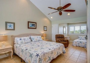 Seawinds 2 Cabin