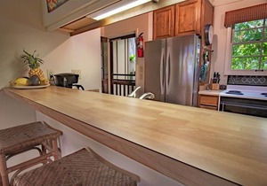 Secluded Corner Condo w/Nature Views, Wrap-Around Lanai, Free WiFi, Shared Pool