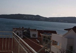 Second Floor 3-room apartment with balcony and panoramic sea view