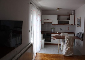Second Floor apartment with approx. 40m ² air conditioning, balcony, panoramic sea view