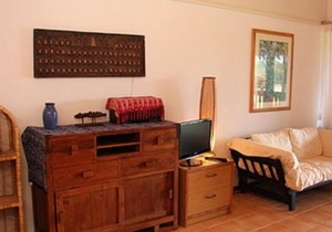 Second-Floor Condo w/ Ocean View, Lanai, WiFi, Shared Pool/Grills/Beach Access!