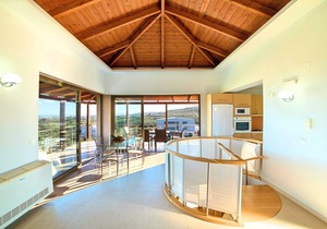 Secret Escape Villa with Heated Pool and Jacuzzi