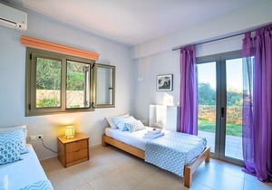 Secret Escape Villa with Heated Pool and Jacuzzi