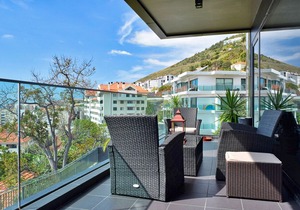 Seculo XXI-C, a Home in Madeira