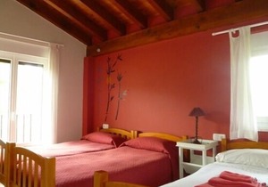 Self catering Llosa for 10 people