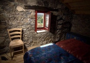 Self catering Palheiros do Castelo for 2 people