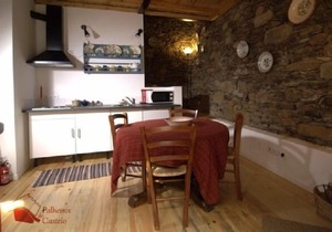 Self catering Palheiros do Castelo for 4 people