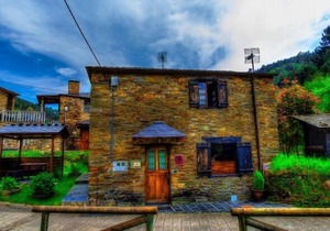 Self catering TAReira for 4 people