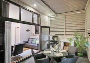 Self contained 2 bedroom beach front cottage. Waihi Beach Paradise Resort.