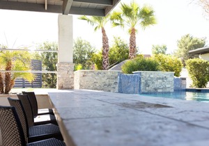Serene 7BR Oasis: Pool with Tranquil Ambiance