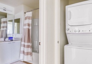 Serene Berkeley 1BR w/ W/D & Coworking, walkable to BART, by Blueground