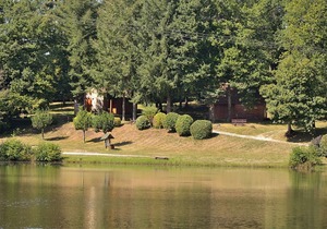Serene Holiday Home in Cussac with Private Terrace, Barbeque