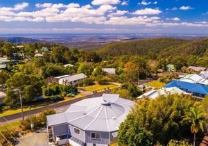 Serene Mountain Cabin Retreat - Tamborine Mountain