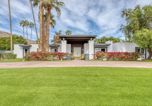 Serene, private getaway in the heart of old town Scottsdale estate