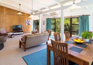 Serene Sounds - Anakiwa Holiday Home