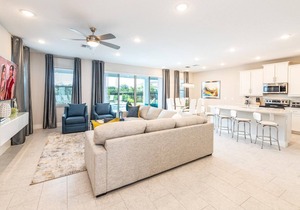 Serene Vibrant Villa with Games Room at Encore