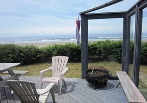 Serene Waldport Oceanfront with Fantastic Outdoor Gathering Space!