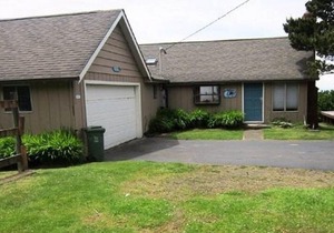 Serene Waldport Oceanfront with Fantastic Outdoor Gathering Space!