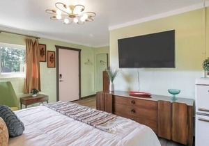 Seriously 60s Room #2 @ Retro Boutique Motel