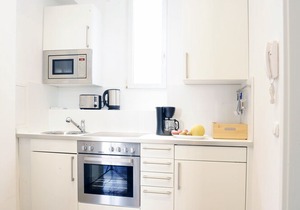 Serviced 2-room apartment m. Fully equipped, / Wifi and cleaning and. Laundry