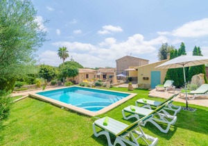 Ses Velletes - Three Bedroom Villa, Sleeps 5