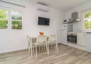 SESTANYOL - Beach house with jacuzzi and near the beach. Perfect for couples. Free WiFi