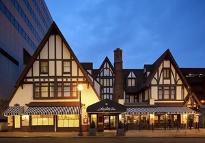 Seven Gables Inn, St Louis West, a Tribute Portfolio Hotel