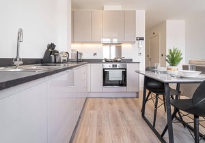 Seven Living Residences Solihull - Modern Studios close to NEC and BHX