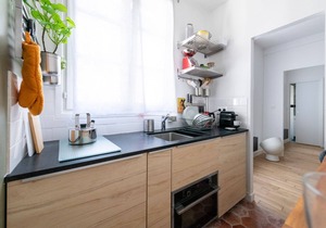 Short/long stay - 2 Rooms + Kitchen + bathroom. Totally renovated