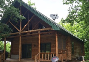 Short Putt Cabin is a Beautiful Log Cabin on Scenic Northwood Hills Golf Course