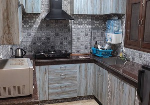 Short Stay In Saket (2BHK Near Max with LIFT)