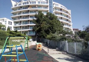 Silver Beach B16