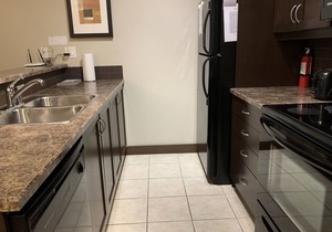 Silver Rock Condos. Great Location. AC