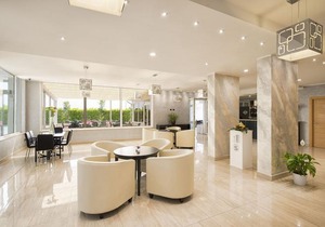 Simon Hotel