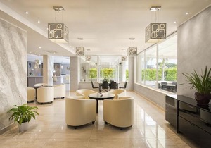 Simon Hotel