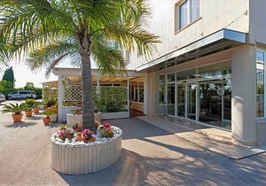 Simon Hotel