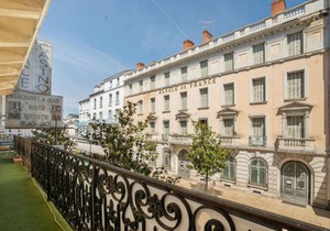 Simplistic Apartment in Vichy near Thermal Baths