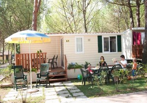 Simplistic mobile home in Castiglione del Lago near lake