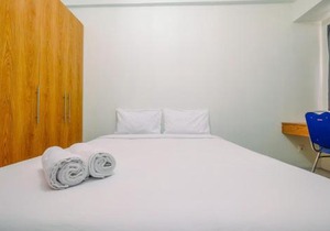 Simply Look Studio Tamansari Mahogany Karawang Apartment By Travelio