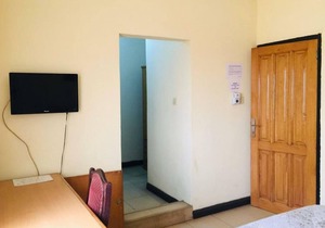 Single Room - 1st Floor