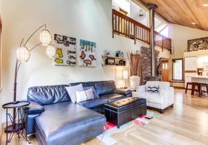 Sisters Tollgate Retreat with Hot Tub & WiFi