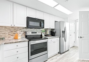 Sixth-Floor Condo w/Partial Ocean Views, Free WiFi, Balcony, Shared Pool, Tennis