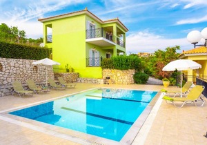 Skala Villa Green: Large Private Pool, Walk to Beach, Sea Views, A/C, WiFi
