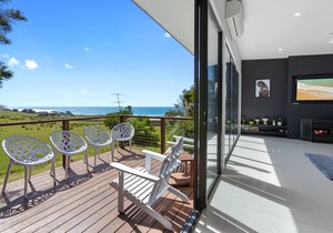 SKENES RETREAT - views of the ocean from the deck